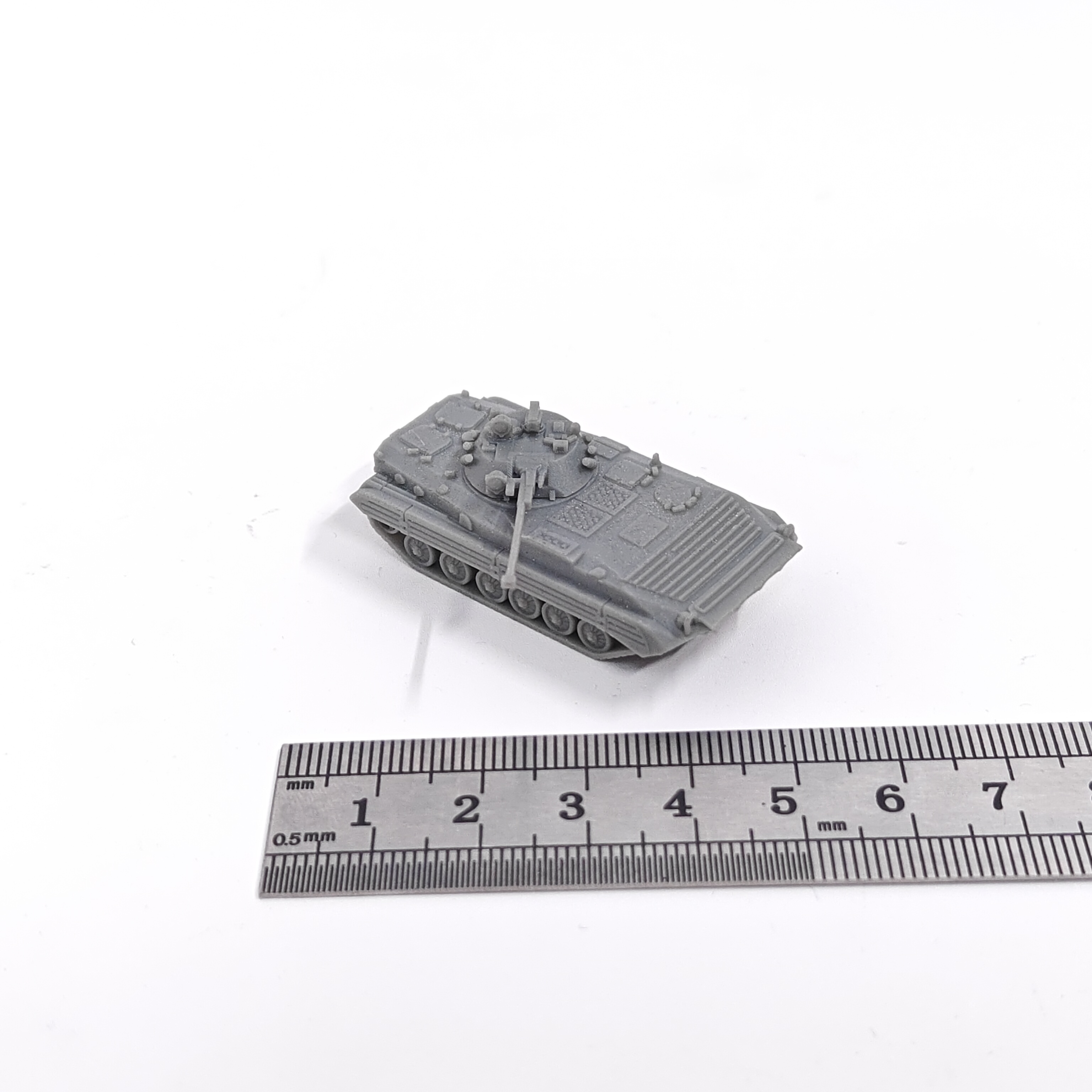 Model Kit Yamato Space - 1/144 Scale BMP-2 Fighting Vehicle MODEL