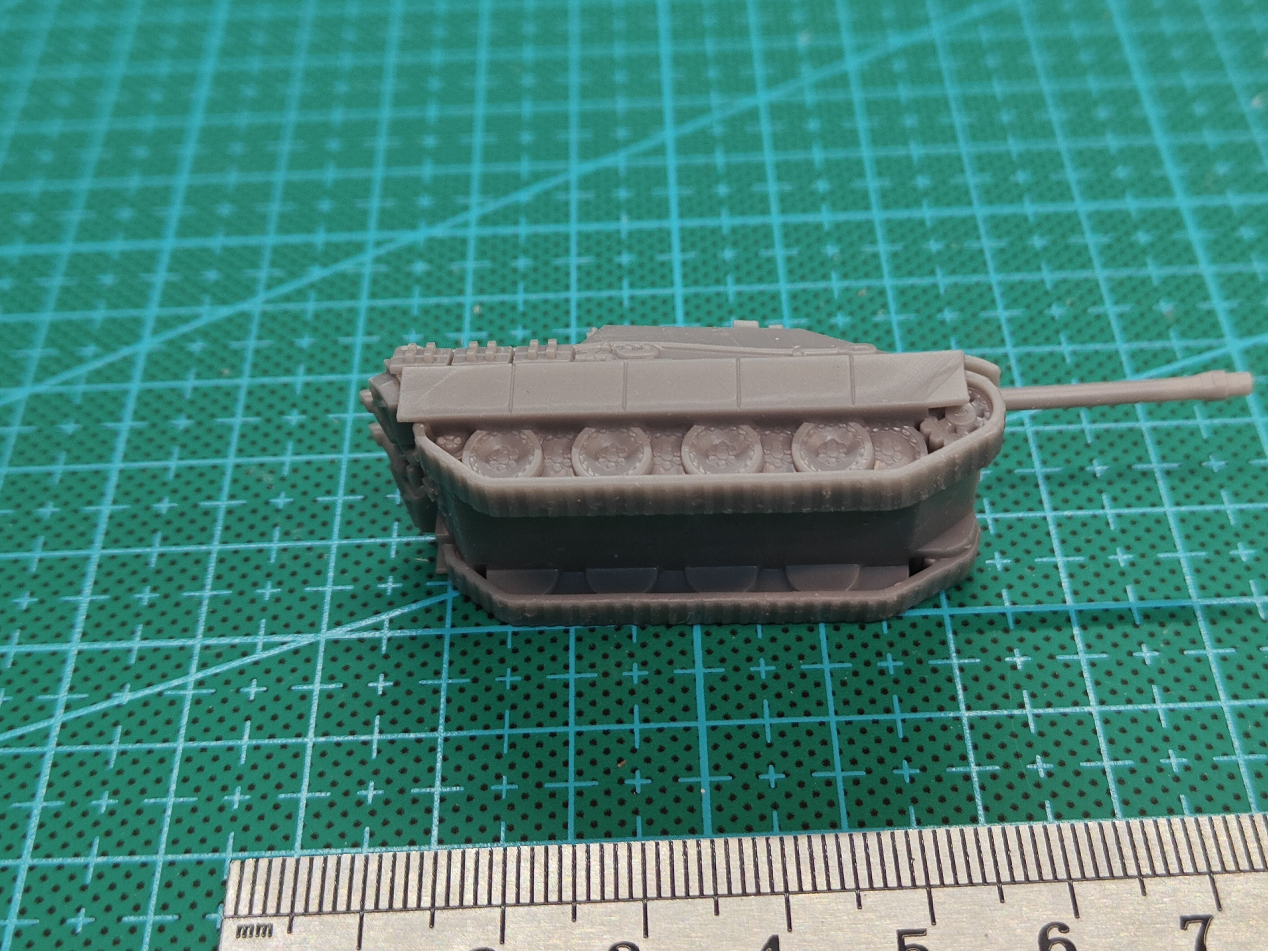 1/144 Scale Jagdpanther Tank D - Model Kit Yamato Space 评论和价格